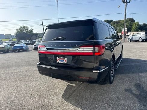 Used 2021 Lincoln Navigator L Reserve w/ Luxury Package AWD/4WD image 21