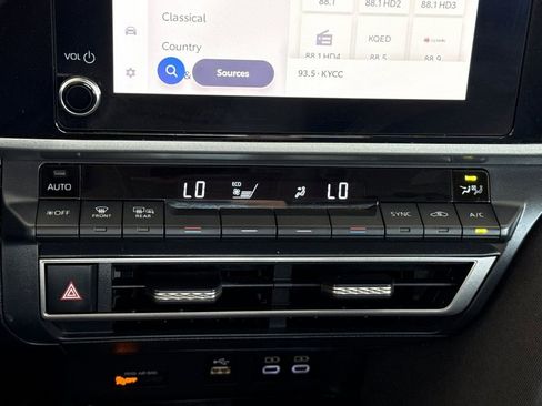 Used 2025 Toyota Camry LE FWD image 29