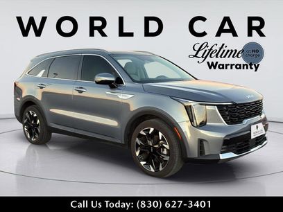 Used 2024 Kia Sorento EX w/ Panoramic Sunroof Package