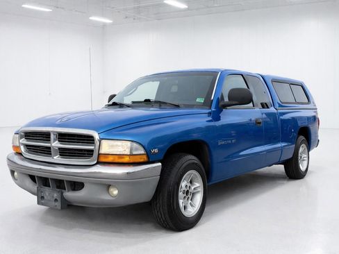 Used 2000 Dodge Dakota 2WD Club Cab image 10