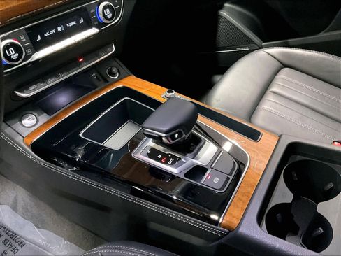 Used 2023 Audi Q5 2.0T Premium Plus image 18