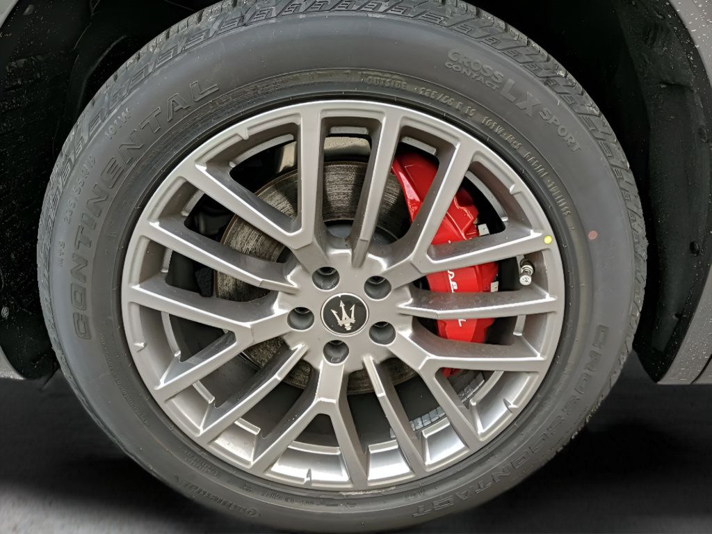 Used 2023 Maserati Grecale Modena AWD/4WD image 14