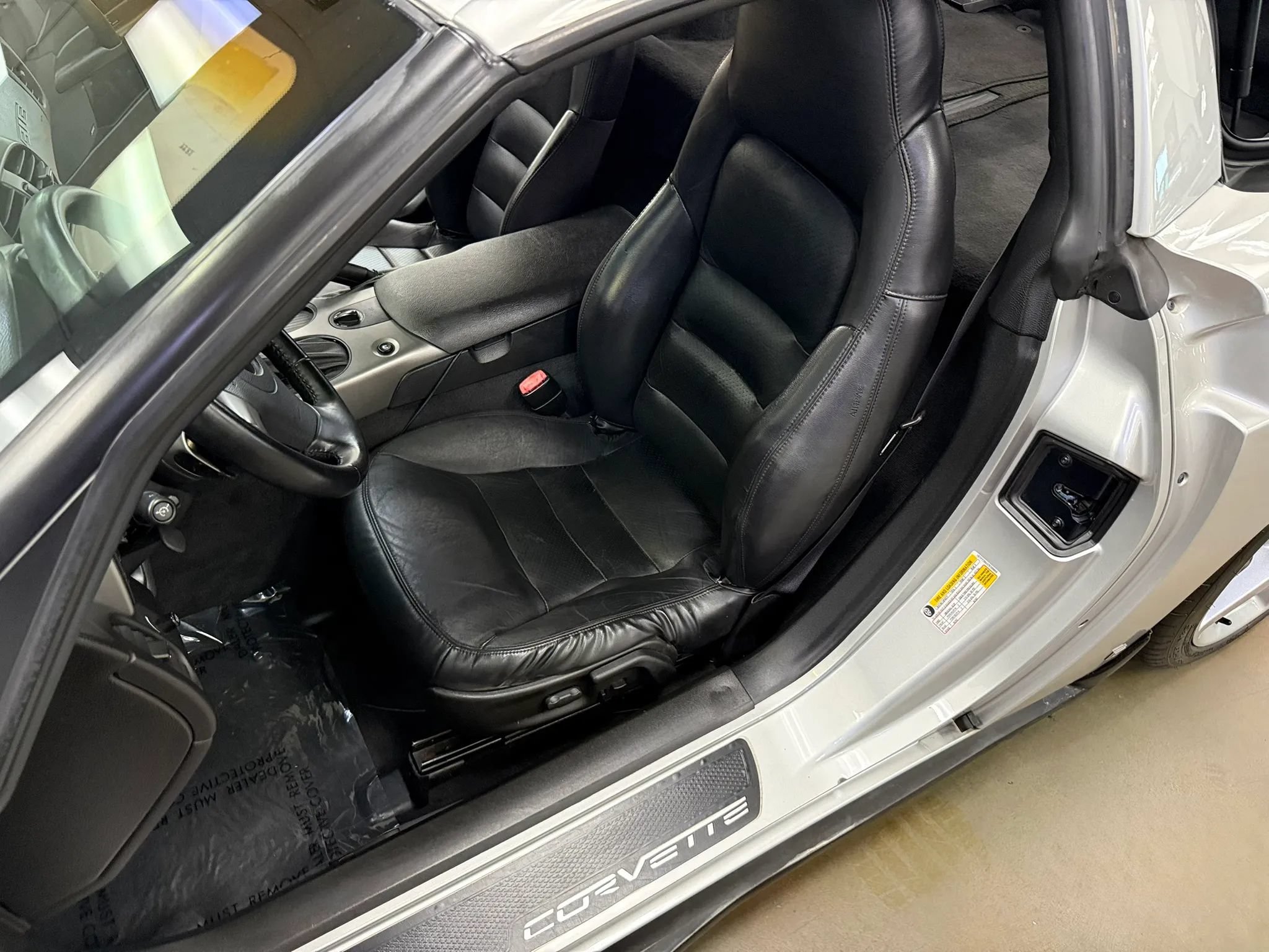 Used 2007 Chevrolet Corvette Coupe w/ Preferred Equipment Group RWD image 8