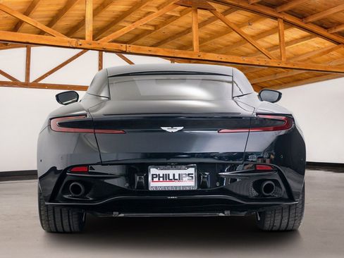 Used 2017 Aston Martin DB11 V12 image 8