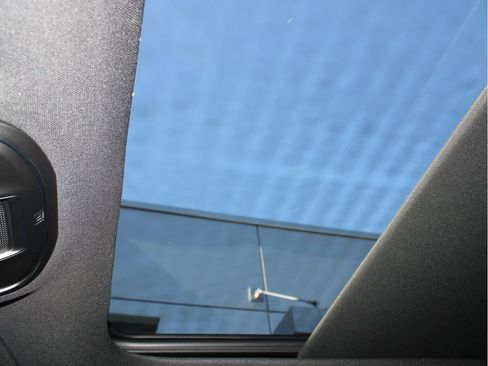 New 2025 Jeep Grand Cherokee Limited w/ Luxury Tech Group II image 25