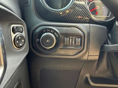 Used 2021 Jeep Wrangler Unlimited Rubicon AWD/4WD image 20