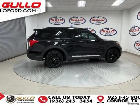 Certified 2023 Ford Explorer XLT w/ Equipment Group 202A RWD image 6