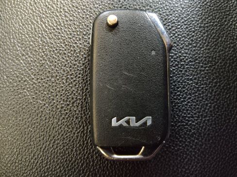 Used 2023 Kia Forte LXS FWD image 32