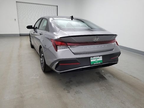 Used 2025 Hyundai Elantra Sport image 6