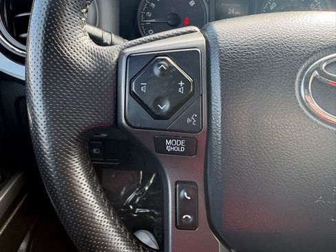 Certified 2019 Toyota Tacoma TRD Off-Road image 20