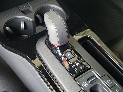 New 2026 Toyota Prius Plug-In Hybrid FWD image 26