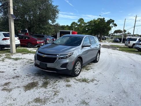 Used 2024 Chevrolet Equinox LT FWD image 2
