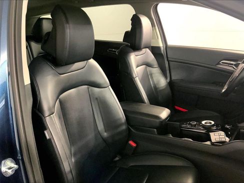 Certified 2025 Kia Sportage EX w/ EX Premium Package image 7