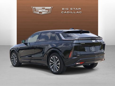 Certified 2024 Cadillac Lyriq Sport RWD image 3