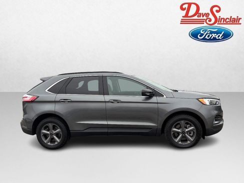 Used 2022 Ford Edge SEL w/ Sport Appearance Package image 5