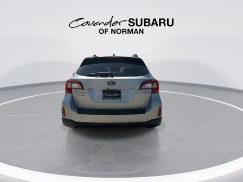 Used 2017 Subaru Outback 2.5i Limited AWD/4WD image 7