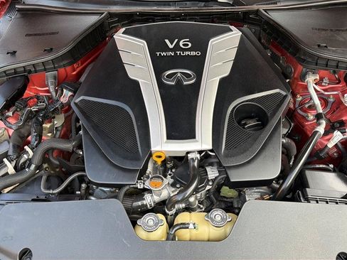 Used 2017 INFINITI Q60 Red Sport 400 RWD image 32