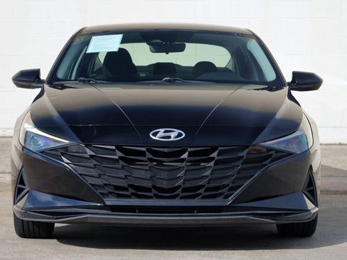 Used 2021 Hyundai Elantra SEL FWD image 6