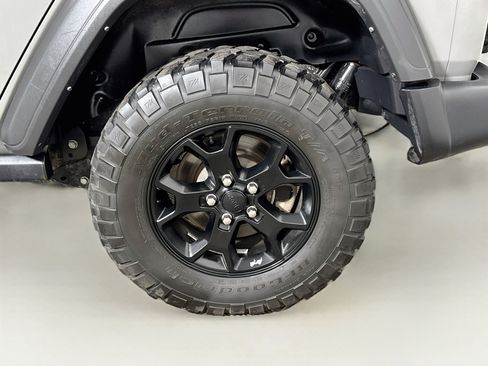 Used 2021 Jeep Wrangler Unlimited Sport AWD/4WD image 24