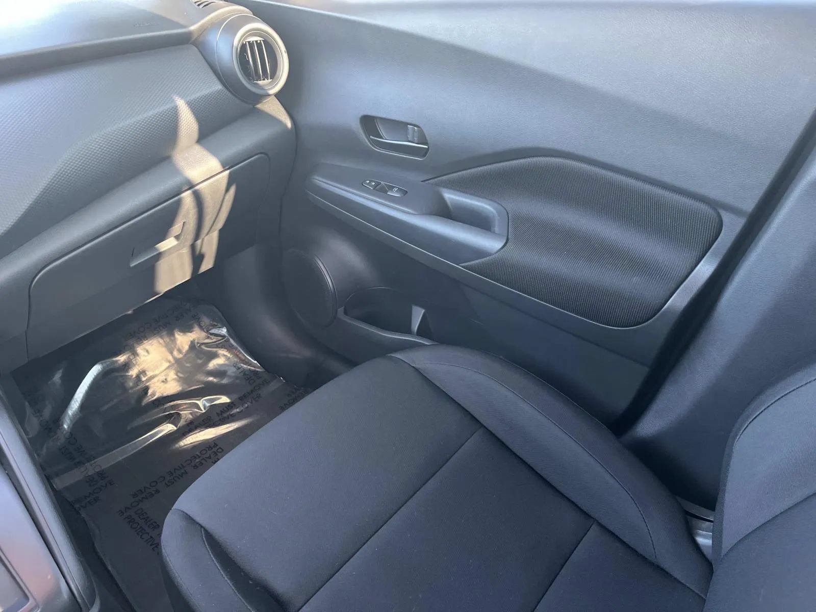 Used 2023 Nissan Kicks S FWD image 12