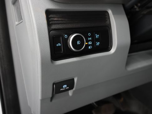 Used 2025 Ford F350 XL w/ XL Driver Assist Package AWD/4WD image 38