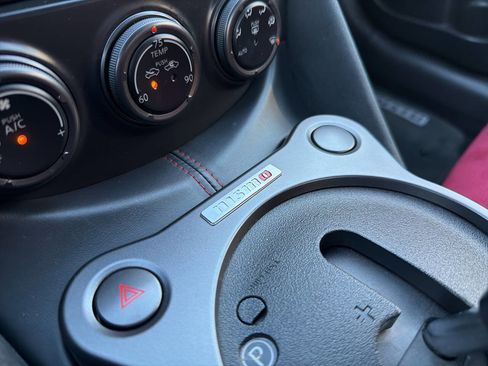 Used 2017 Nissan 370Z NISMO image 30