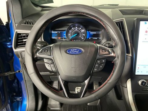 Certified 2022 Ford Edge ST-Line image 16
