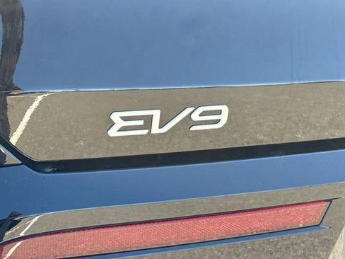 Certified 2024 Kia EV9 Land AWD/4WD image 37