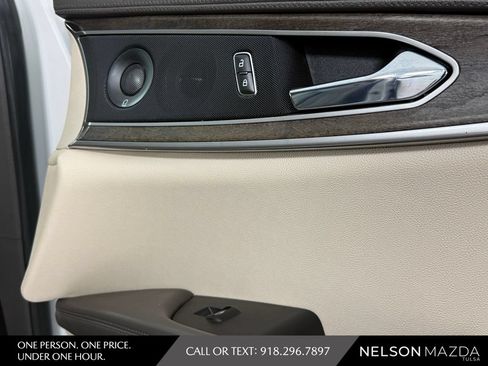 Used 2018 Lincoln MKX Reserve w/ Driver Assistance Package FWD image 47