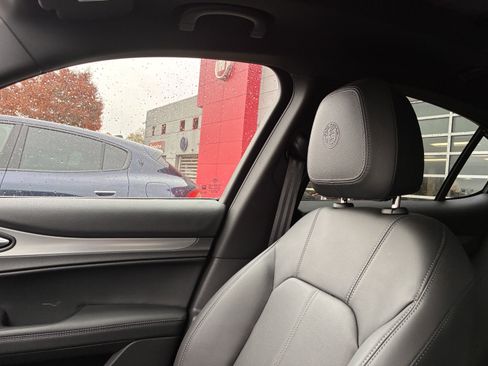 New 2025 Alfa Romeo Stelvio Sprint image 21