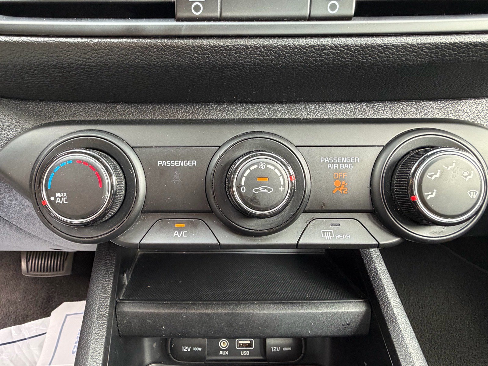 Used 2020 Kia Forte LXS FWD image 33