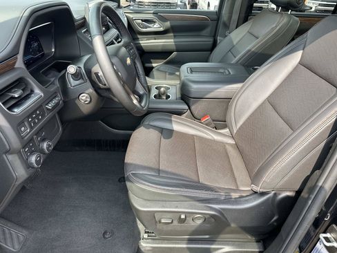 Certified 2024 Chevrolet Suburban High Country AWD/4WD image 19