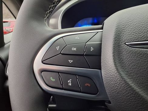 New 2026 Chrysler Pacifica Select FWD image 10