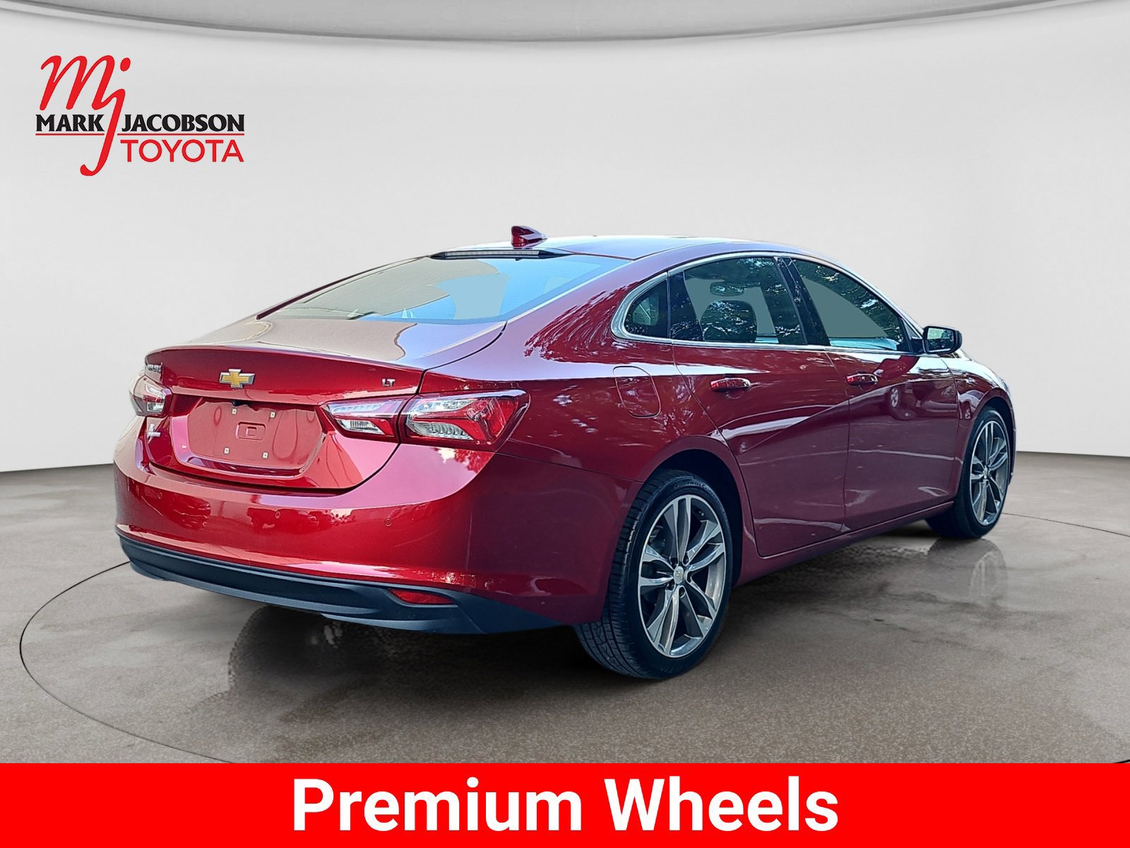 Used 2023 Chevrolet Malibu LT w/ Driver Confidence Package FWD image 10