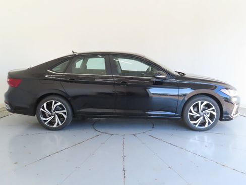 New 2026 Volkswagen Jetta SEL FWD image 2