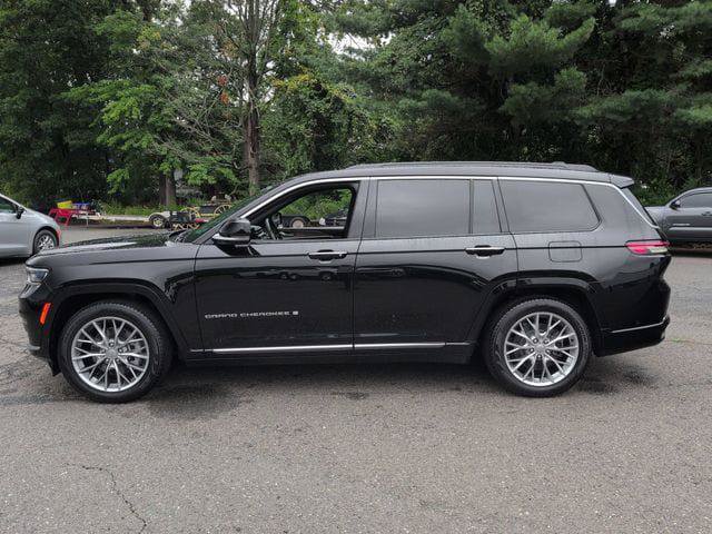 Certified 2024 Jeep Grand Cherokee L Summit AWD/4WD image 9