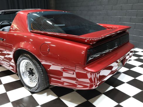 Used 1990 Pontiac Firebird Trans Am RWD image 35