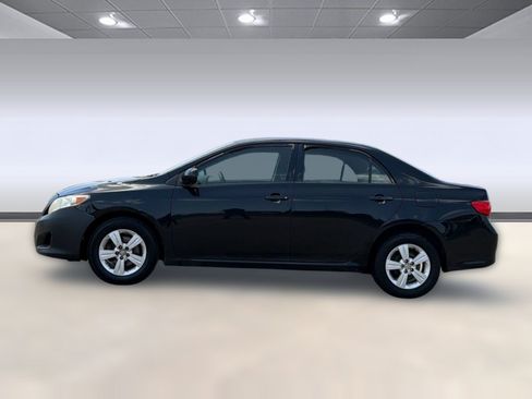 Used 2010 Toyota Corolla LE FWD image 2