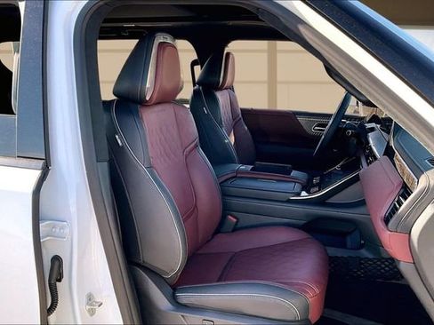 Used 2026 INFINITI QX80 Autograph w/ Premium Cargo Package image 7