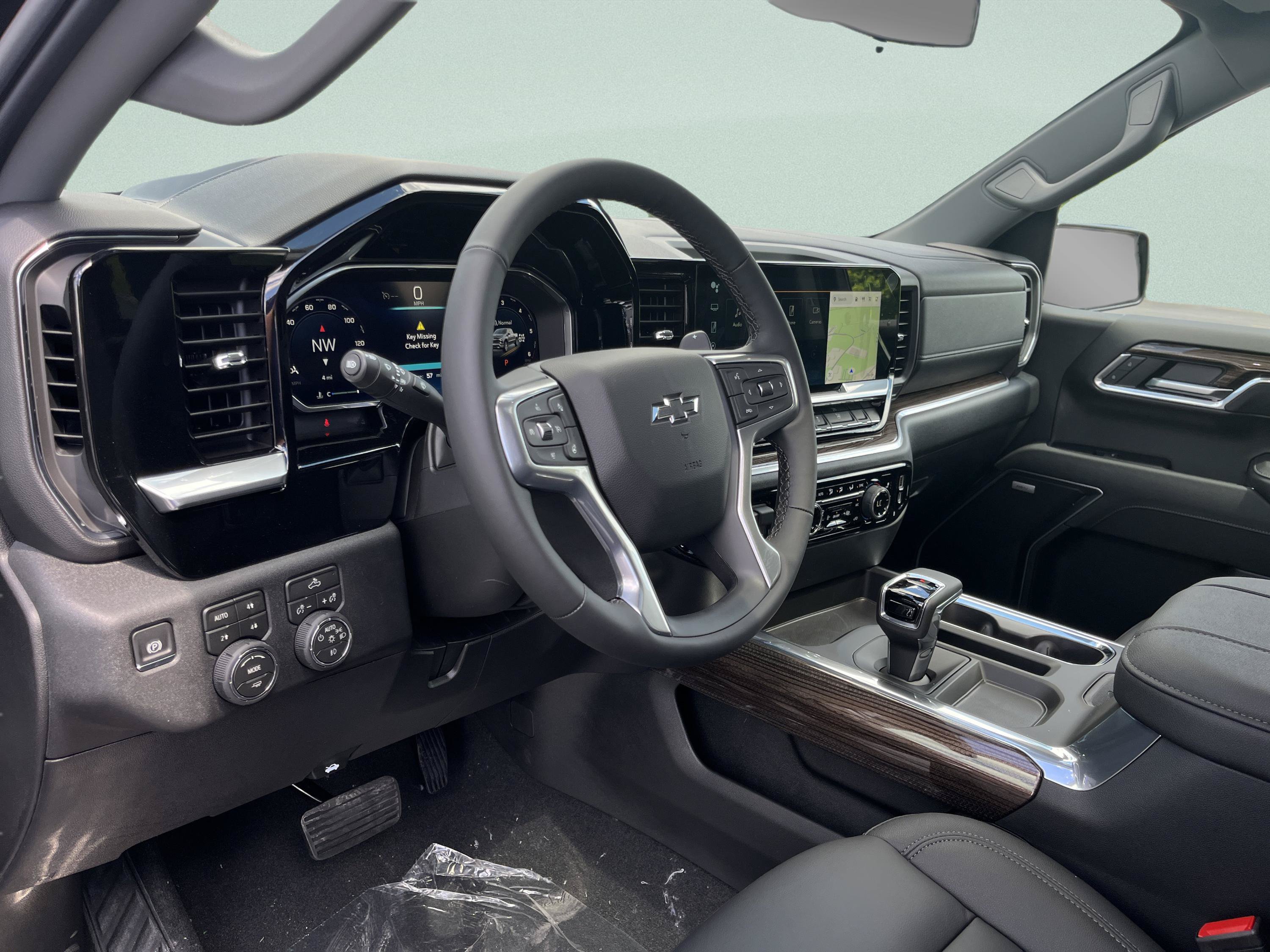 New 2026 Chevrolet Silverado 1500 RST w/ Redline Edition AWD/4WD image 9