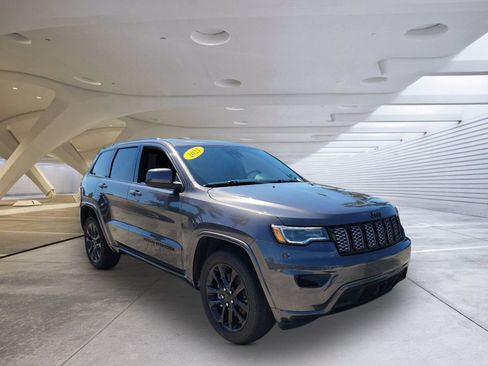 Used 2021 Jeep Grand Cherokee Laredo X RWD image 1