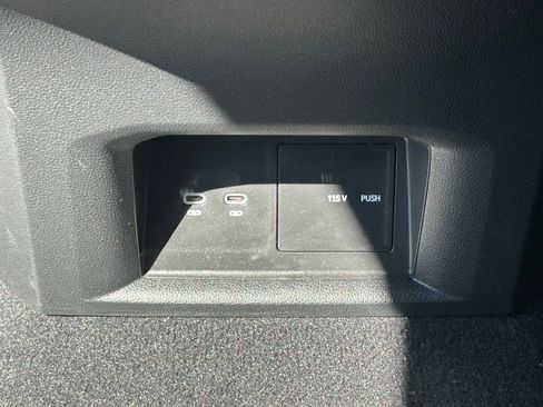 Used 2023 Volkswagen Atlas Cross Sport SEL R-Line image 61