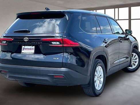Used 2024 Toyota Grand Highlander FWD image 6