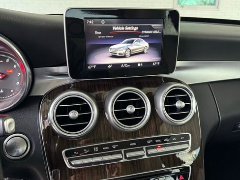 Used 2018 Mercedes-Benz C 300 Sedan image 29
