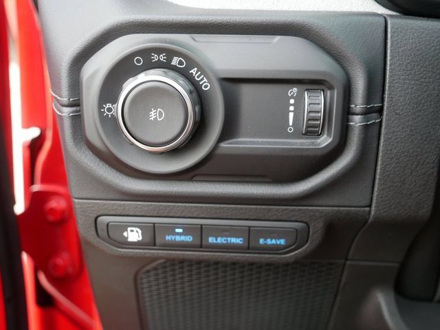 Used 2024 Jeep Wrangler Unlimited Sahara w/ Safety Group AWD/4WD image 24