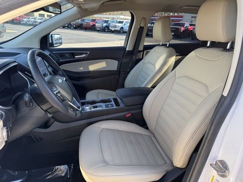 Used 2021 Ford Edge SEL w/ Convenience Package image 14