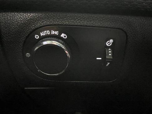 Used 2017 Chevrolet Cruze LT w/ Convenience Package image 38