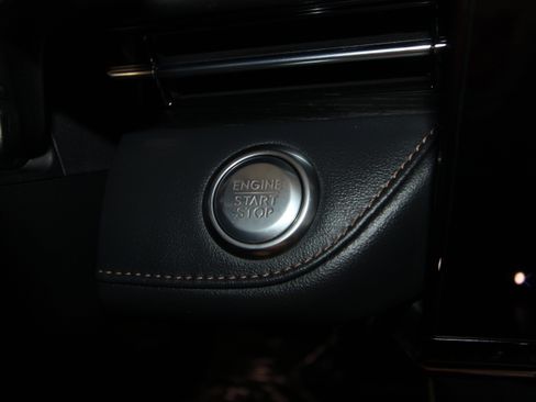 New 2026 Lincoln Nautilus Reserve AWD/4WD image 12