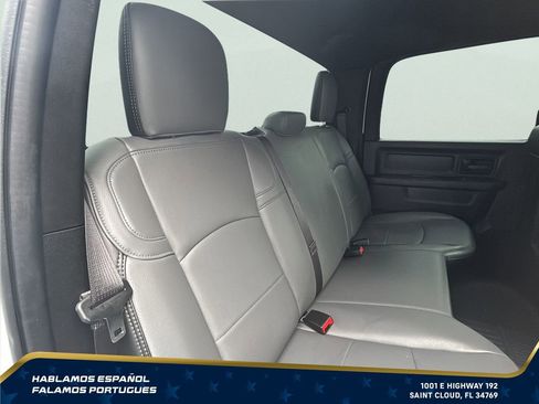 Used 2024 RAM 3500 Tradesman w/ Chrome Appearance Group AWD/4WD image 28