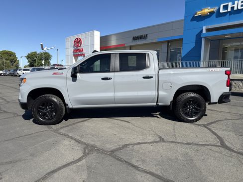 Used 2024 Chevrolet Silverado 1500 LT Trail Boss AWD/4WD image 2